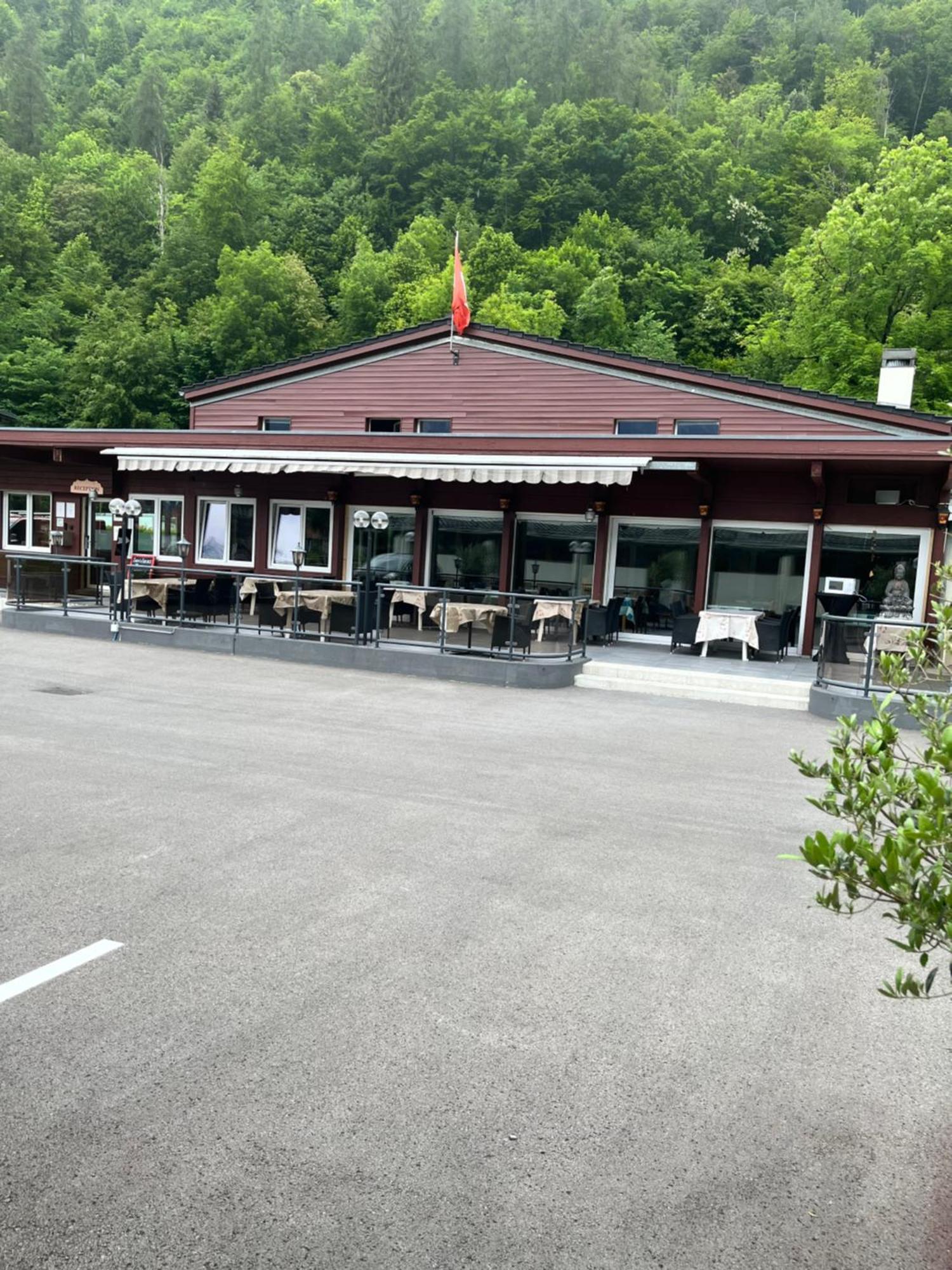 Hotel The River Village