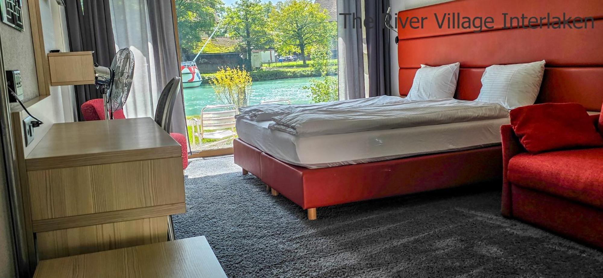 Hotel The River Village